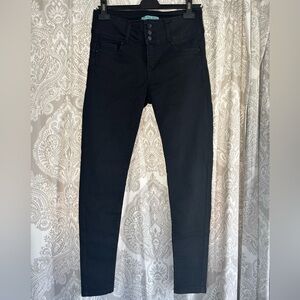 Black Stretch Skinny Jeans 🍑 Size 9